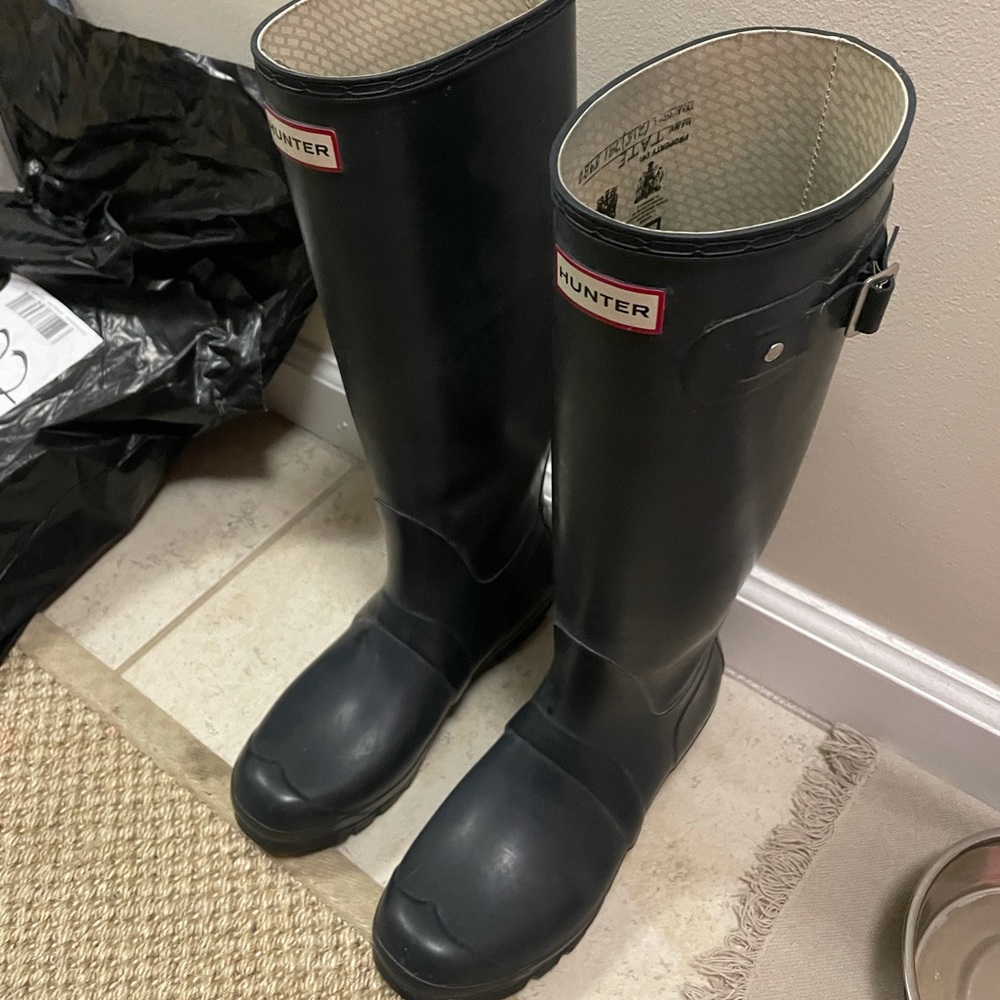 Hunter rain boots - tall matte navy blue